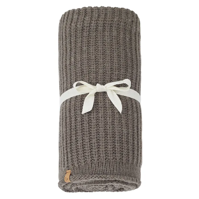 1  In The Family Suzanne Blanket Earth Brown