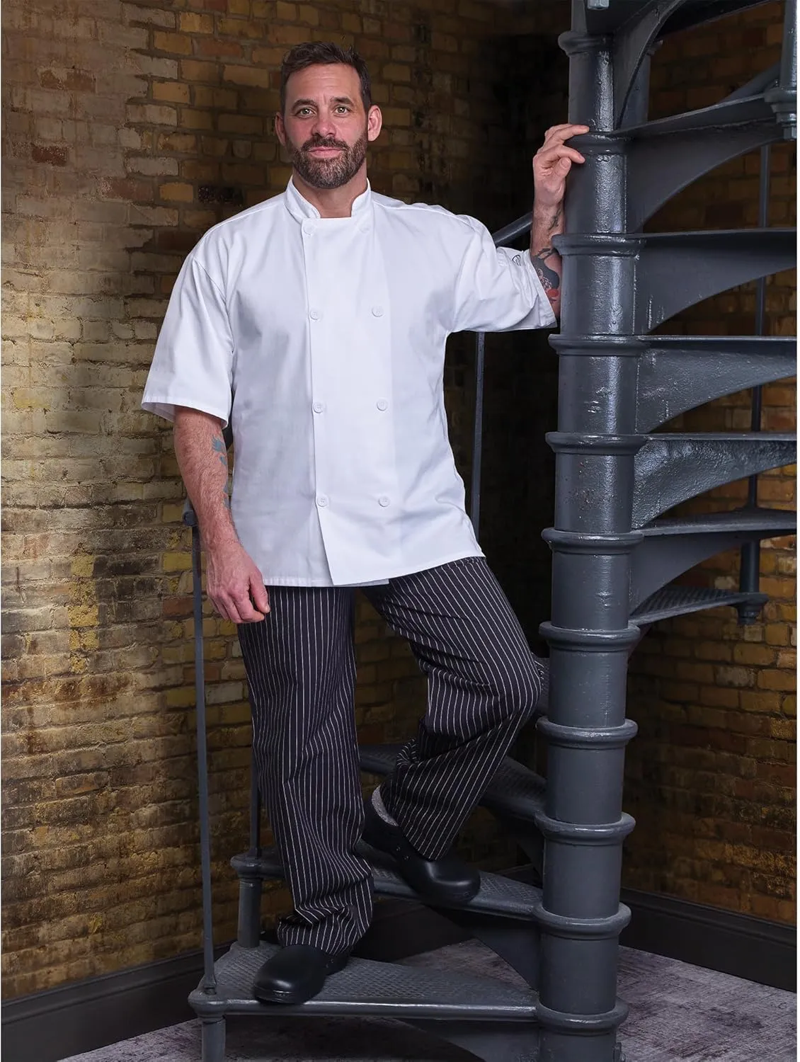 Mercer Culinary M60030BFPS Millennia Men's Black Cook Pants with White Fine Pinstripe, Small