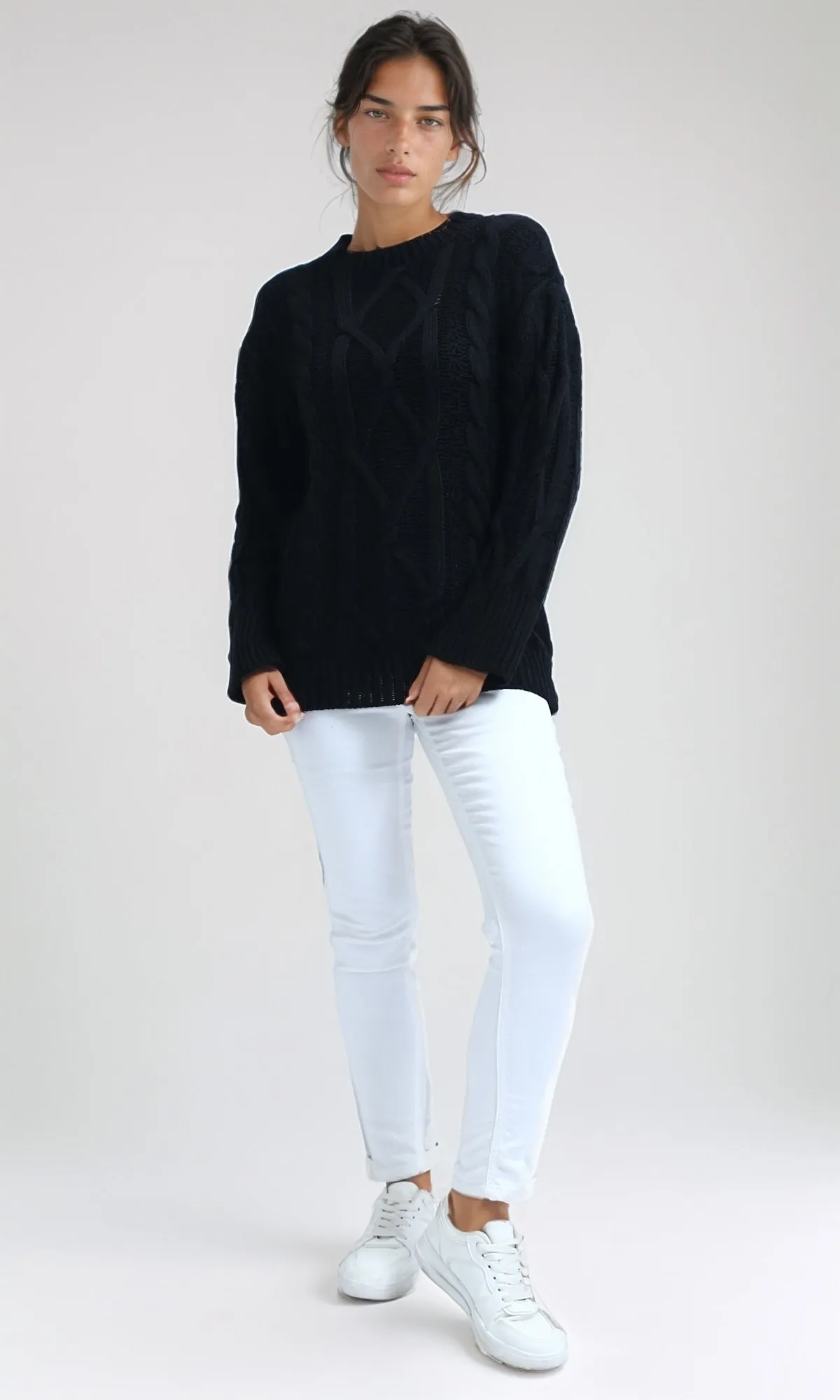 O192850 - Slip On Knitted Crew Neck Pullover - Black