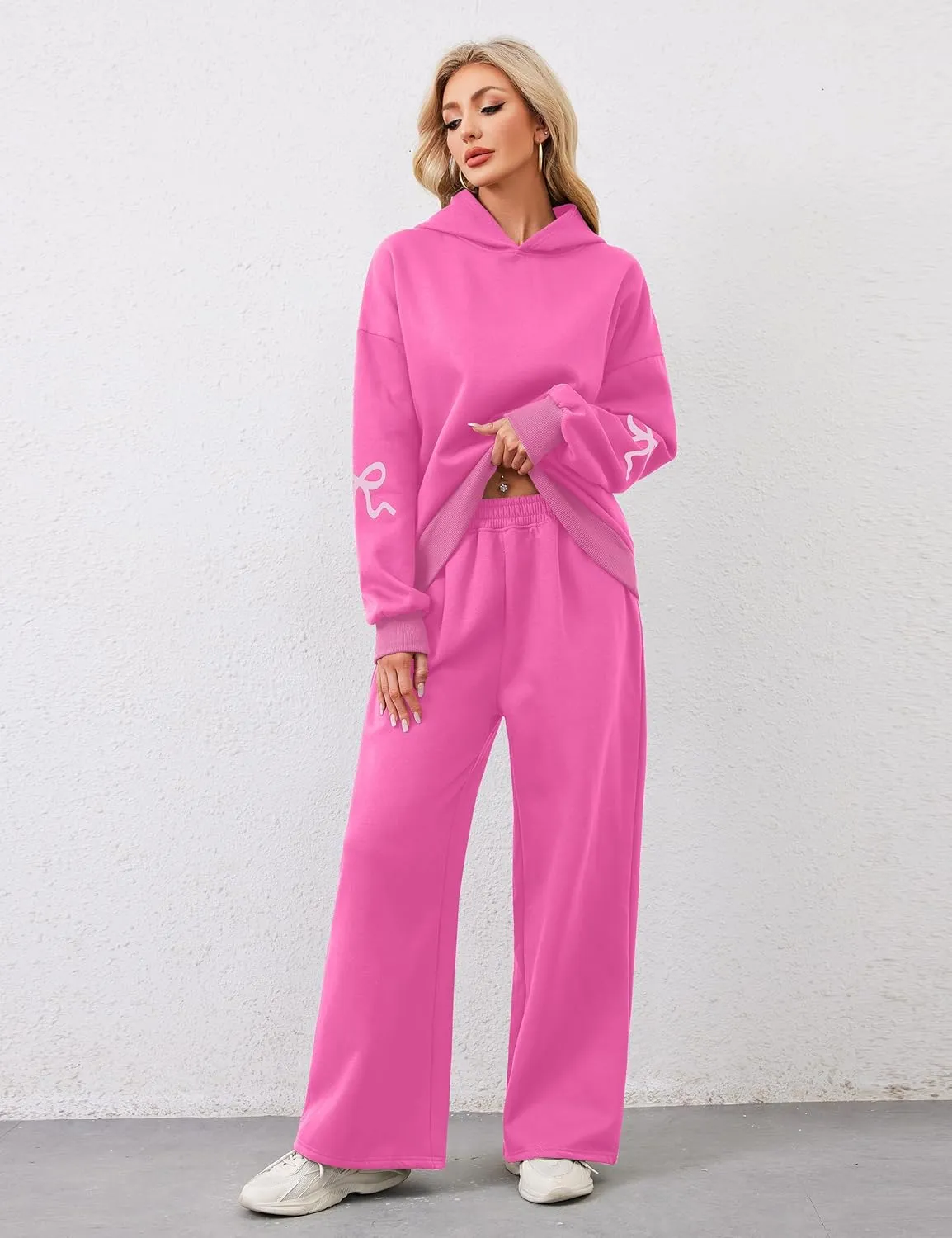 OLAPTA Women 2 Piece Outfits Bow Print Long Sleeve Hoodies Sets Graphic Sweatshirts Baggy Wide Leg Sweatpants Fall Sweatsuits