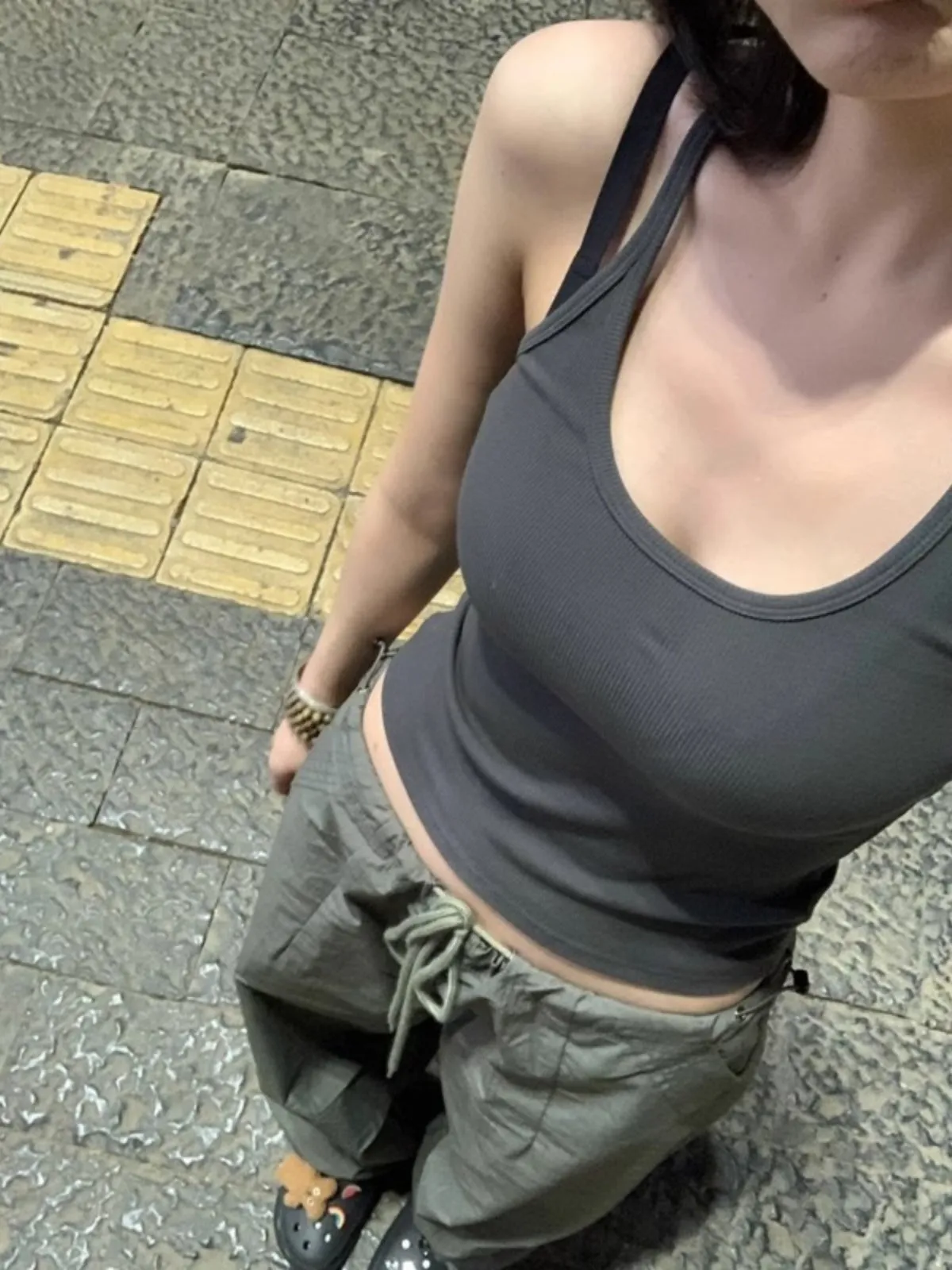 Slim Looking Elastic Outerwear Camisole