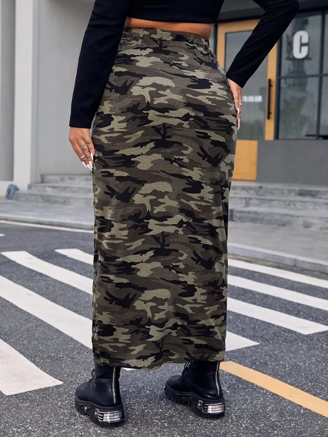 Verdusa Women's Plus Size Casual Drawstring High Waist Camo Print Bodycon Long Skirt