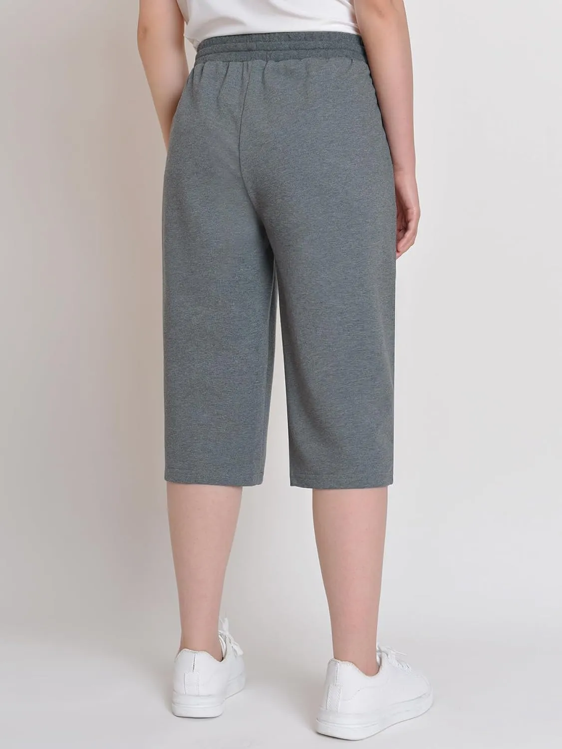 Weintee Women's 15" Capri Long Shorts with Pockets Below The Knee